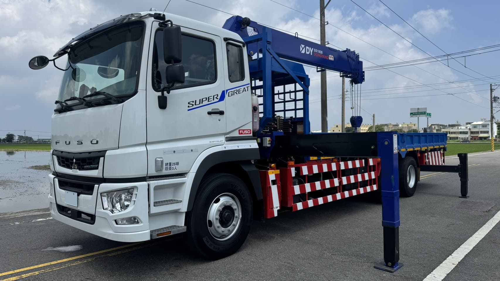 [出售中]大貨車附加吊桿[26噸][FUSO][2025]吊卡車