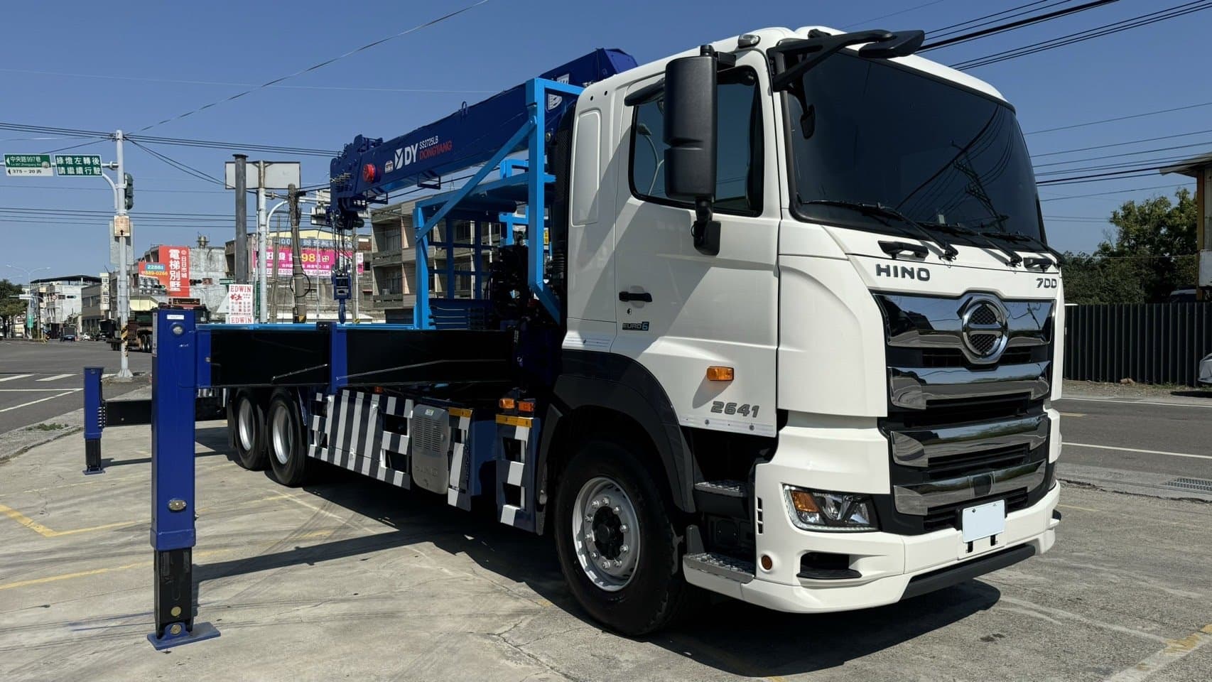 [已售出]大貨車附加吊桿[26噸][HINO][2025]吊卡車